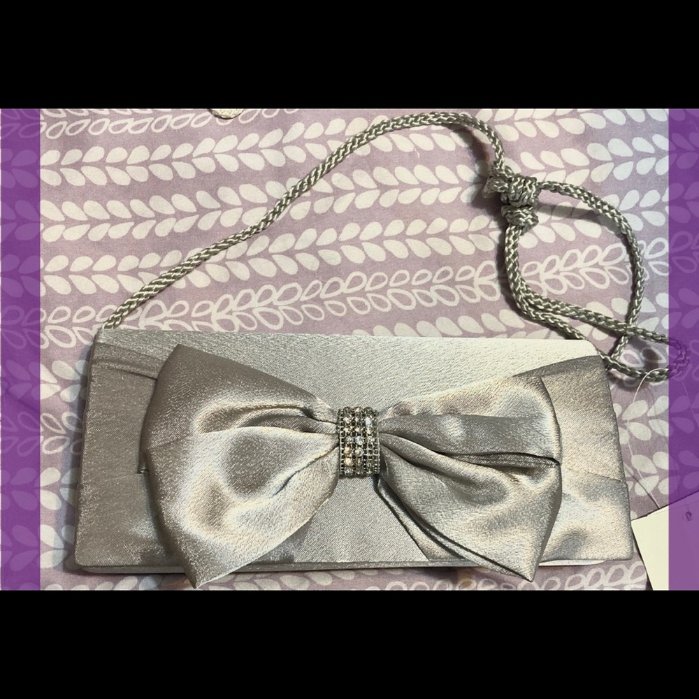 Jessica McClintock®️ silver satin clutch purse